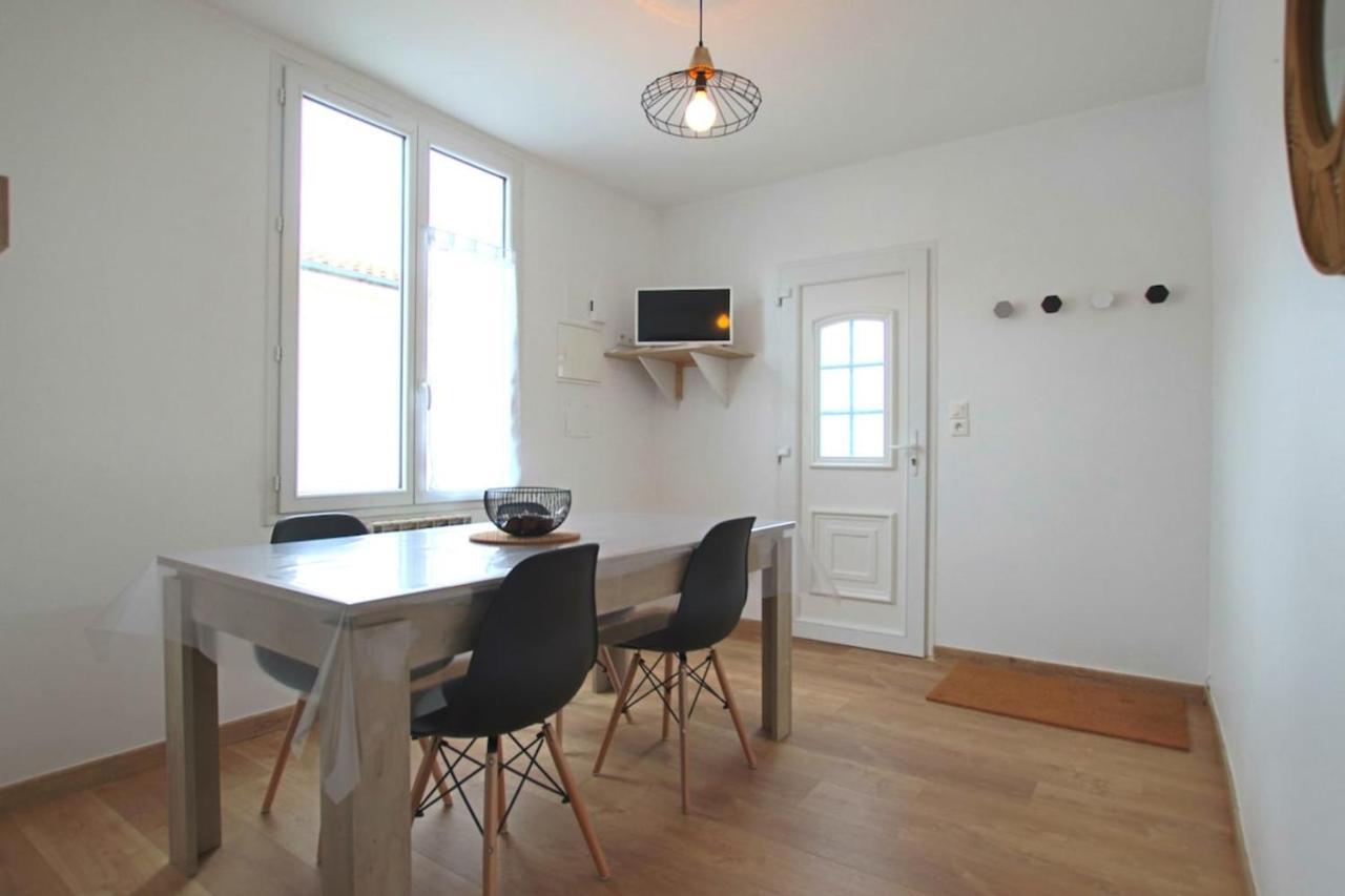 Townhouse Near The Thermal Baths La Rochelle And The Ile D'Oleronロシュフォール エクステリア 写真